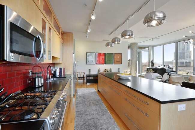 Photo - 901 S 2nd St