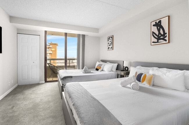 Photo - 401 12th St S Unit FL14-ID1056569P