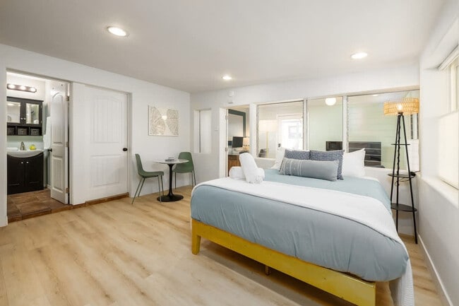 Photo - 722 Arbuckle Pl Unit ID1292583P