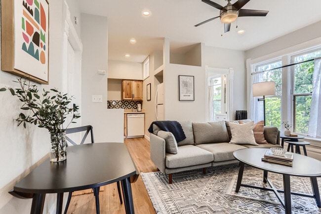 Building Photo - 2805 E 16th Ave Unit SI ID1026250P