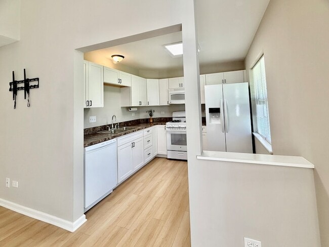 Photo - 39849 N Harbor Ridge Dr Unit 384