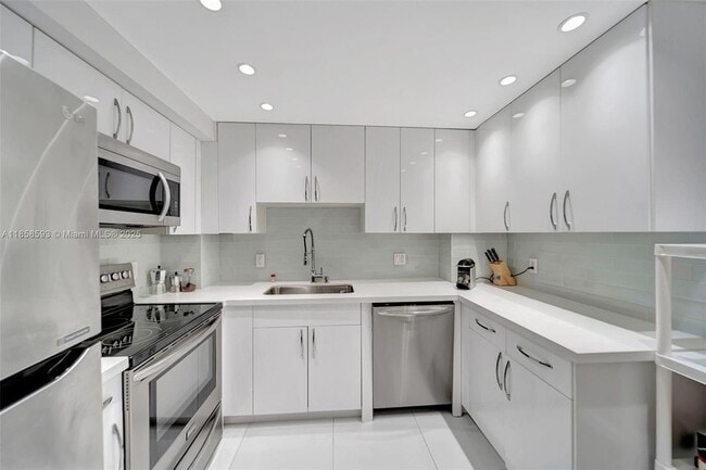 Photo - 1950 S Ocean Dr Unit 7G