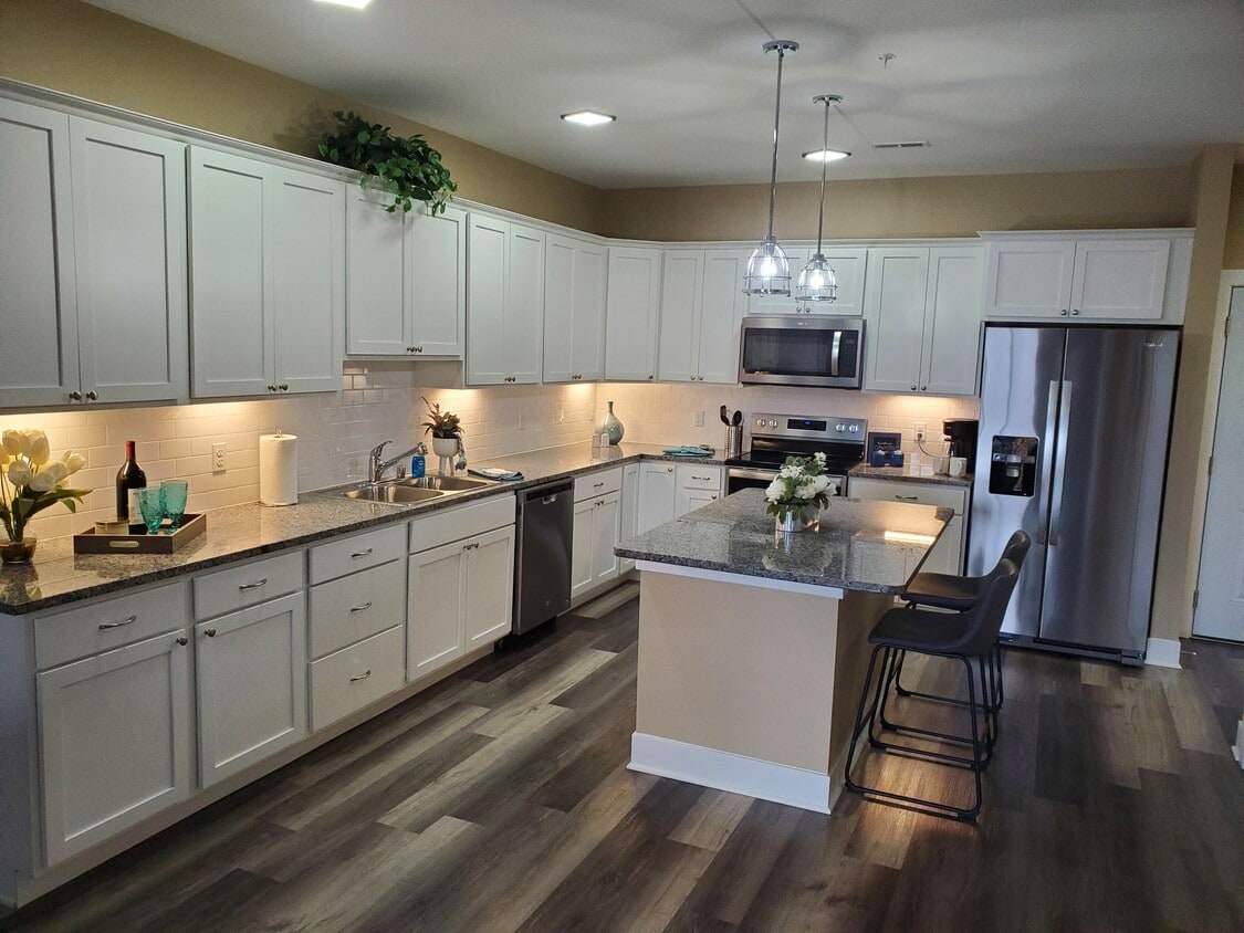 Floor Plan - Eagle River (12 units)