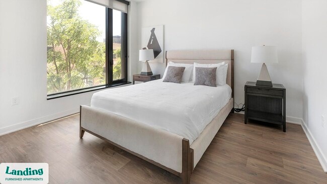 Photo - 1320 4th St NE Unit 201