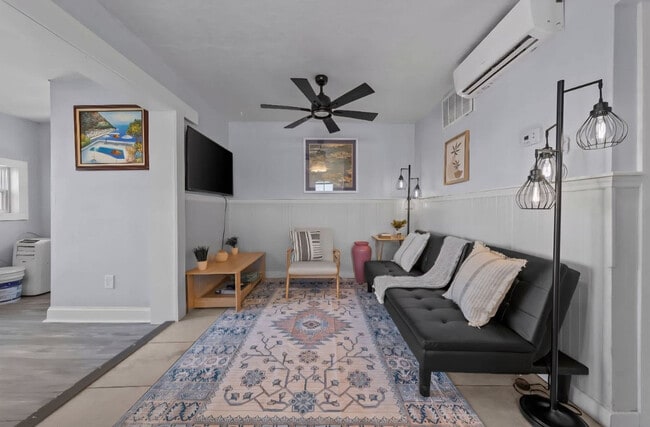 Building Photo - 9714 11th Bay St Unit SI ID1533634P