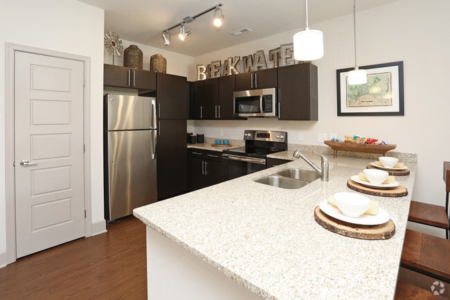 1BR, 1BA - 769 SF - Kitchen - The Breakwater