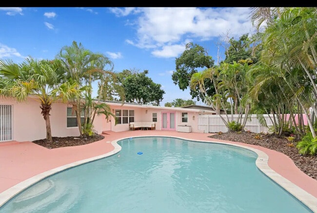 Photo - 26 Northeast St Unit ID1294437P