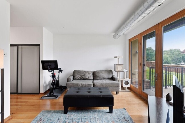 Photo - 15 E Franklin Ave