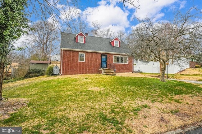 Photo - 6714 Amherst Rd