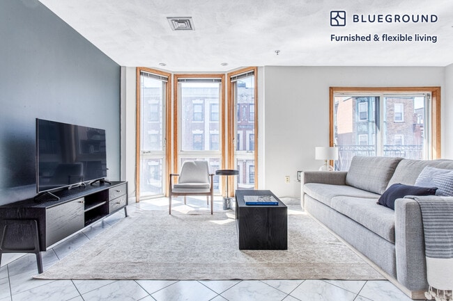 Building Photo - 237 Hanover St Unit FL4-ID420