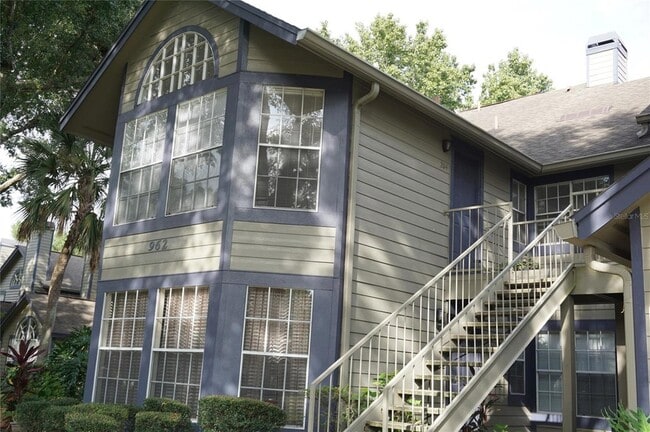 Building Photo - 962 Newcastle Cir Unit 204