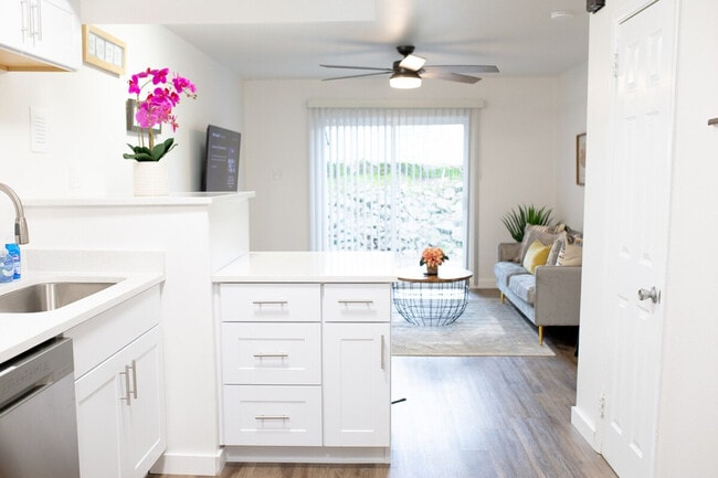 Photo - 620 S Cedar St Unit ID1296541P