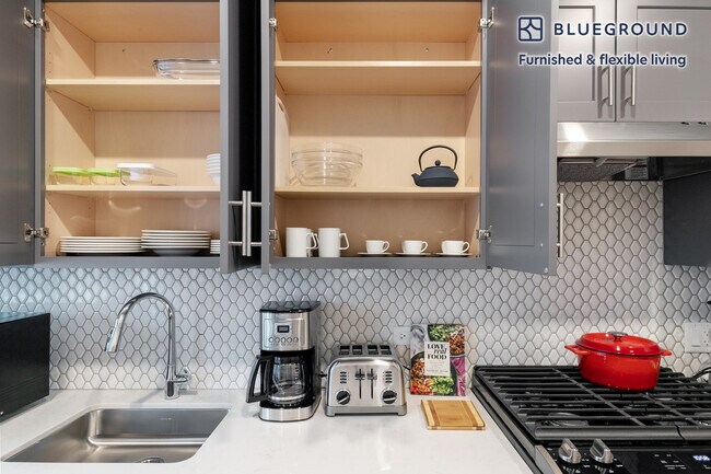 Photo - 450 W Belmont Ave Unit FL15-ID202