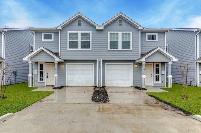 Building Photo - 8105 Corinth St Unit B