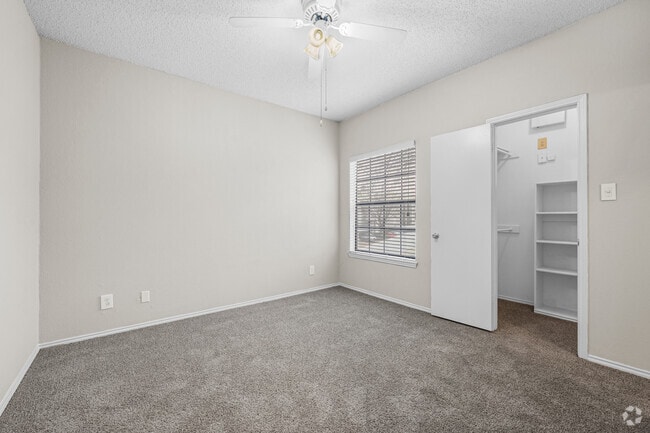 2 BR 2 BA, 1,186 Sq Ft - Secondary Bedroom - Jefferson Creek