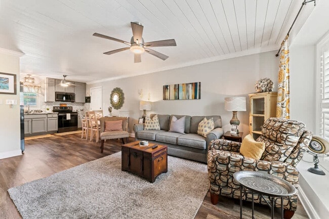 Photo - 1937 Grove Bluff Cir W Unit SI ID1578491P
