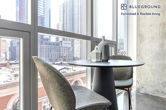 Photo - 108 W Chicago Ave Unit FL6-ID361