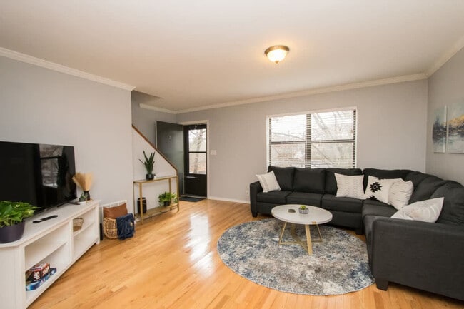 Building Photo - 615 Biltmore Ave Unit SI FL2-ID1597140P