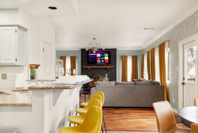 Photo - 13702 Yellow Oak Cir Unit SI ID1369235P