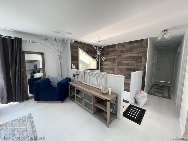 Photo - 4842 Merwin Rd