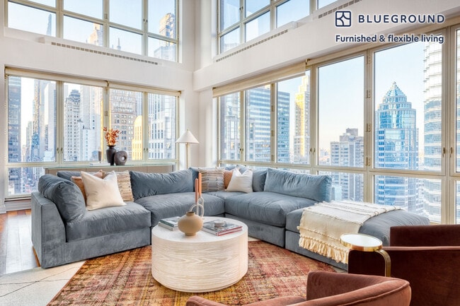 Photo - 150 E 57th St