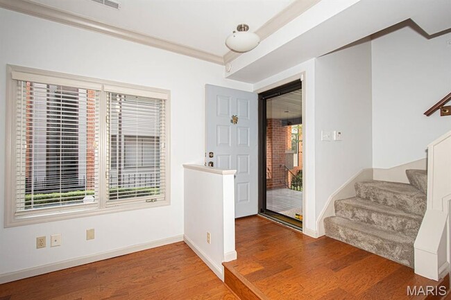 Photo - 4444 Lindell Blvd