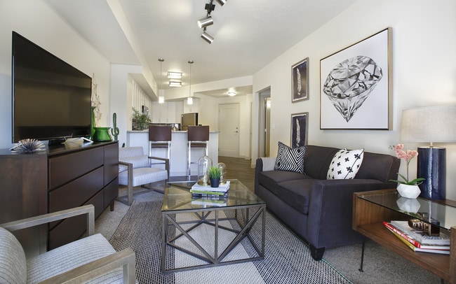 Photo - Liberty Blvd Apartments