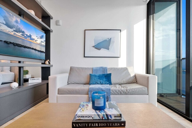 Building Photo - 398 NE 5th St Unit ID1372283P