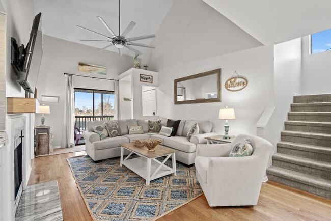 Building Photo - 1356 Glenns Bay Rd Unit ID1308938P