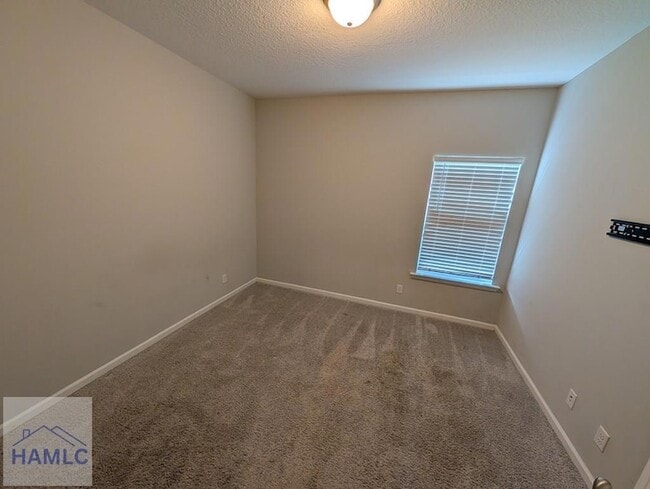 Photo - 29 Labrador Ln