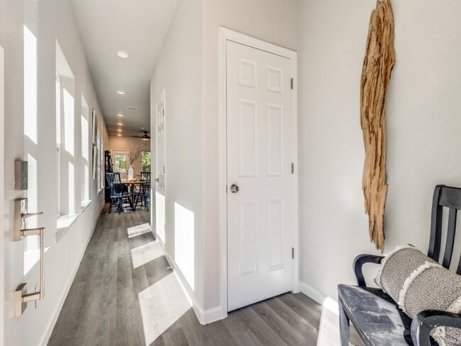Photo - 309 Braz St