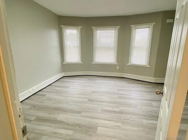 Photo - 87 Caroline St Unit 1