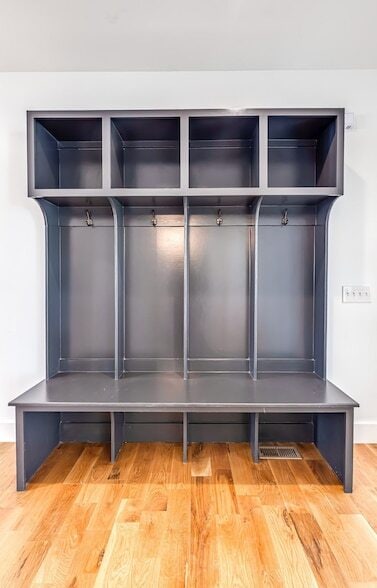 Photo - 1710 Nassau St