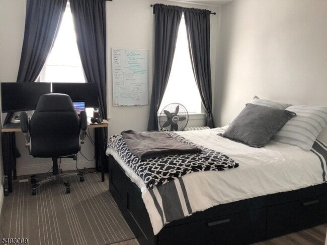 Building Photo - 81 Glenridge Ave Unit 2