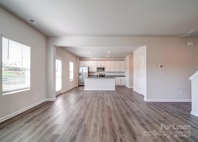 Photo - 154 Almaden St