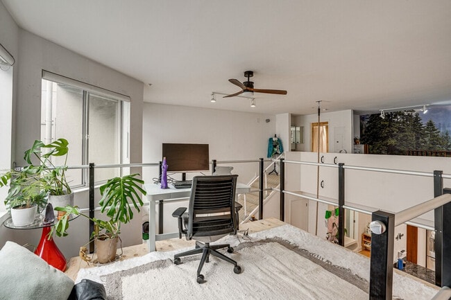 Photo - 655 5th St Unit ID1305250P