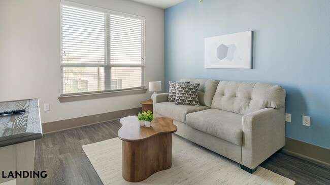 Building Photo - 155 Birdsall St Unit 303