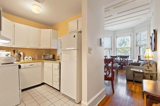 Photo - 298 Commonwealth Ave Unit 201