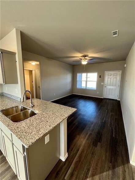 Photo - 909 E Egret Rd