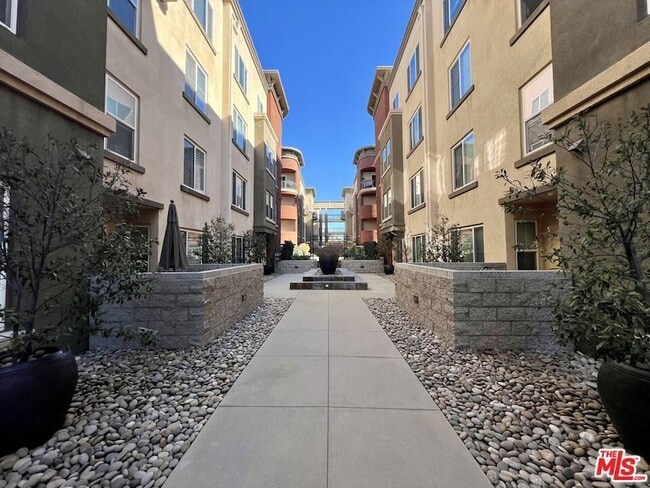 Photo - 6020 S Seabluff Dr