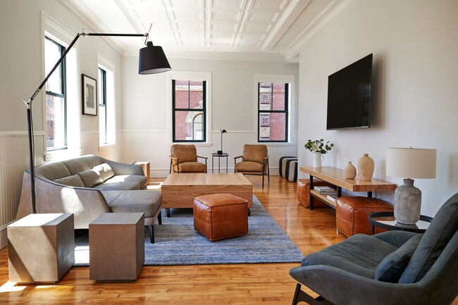 Building Photo - 83 Middle St Unit ID1366933P