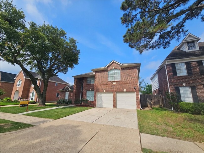 Photo - 5739 Henniker Dr