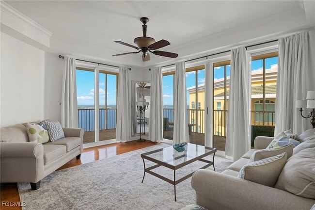 Building Photo - 2745 First St Unit 2306