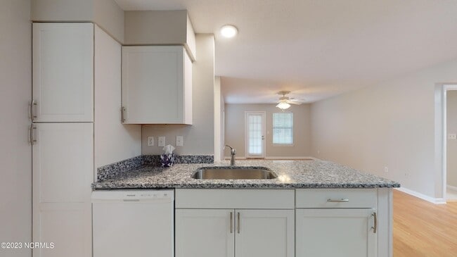 Photo - 1218 Wilshire Cir