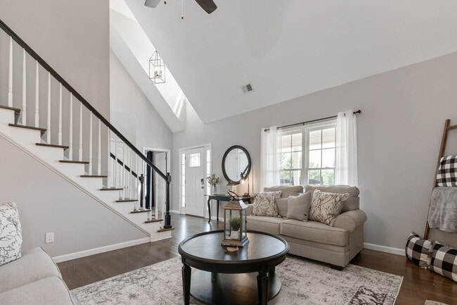 Building Photo - 535 Douthit Ferry Rd Unit ID1234800P