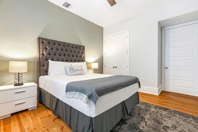 Photo - 1233 St Charles Ave Unit ID1269961P