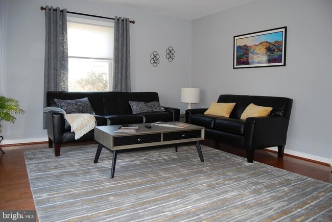 Photo - 6860 Engle Molers Rd