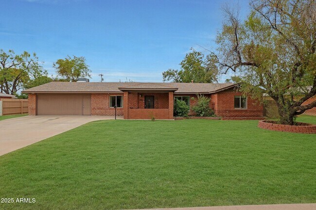 Photo - 2226 E Fairmount Ave
