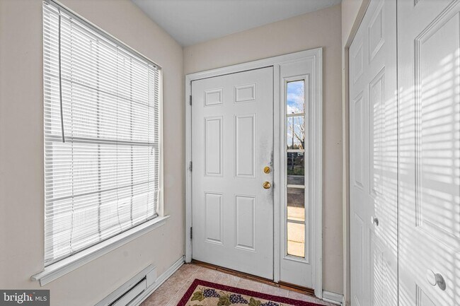 Photo - 656 Covington Ct