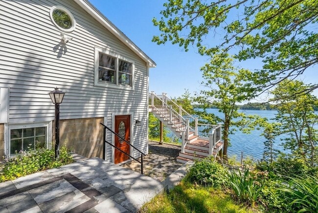 Photo - 185 Sandy Beach Rd